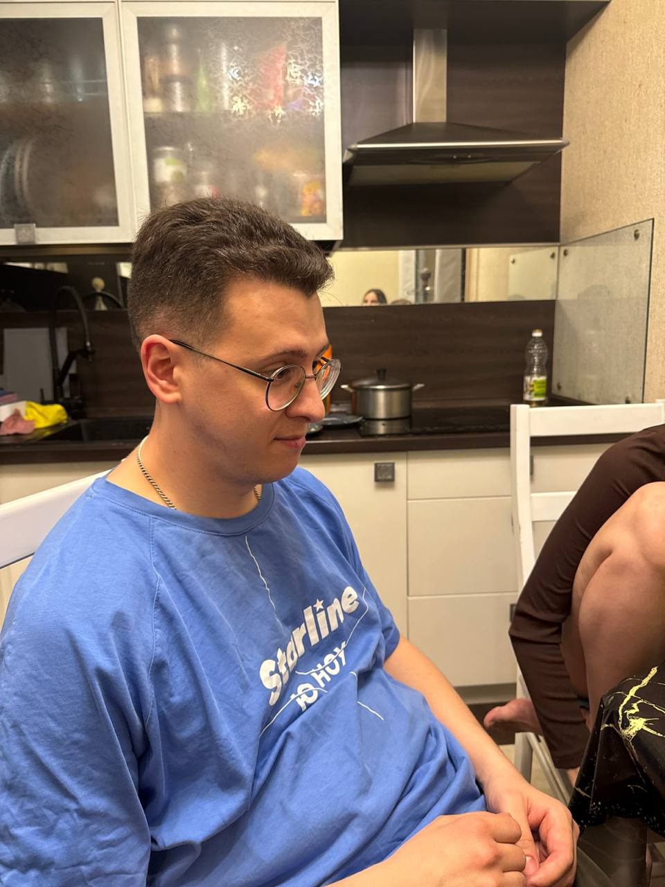 Грустный и загруженный Артём